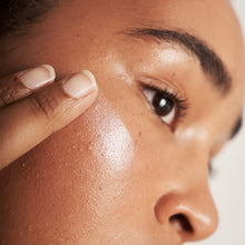 Lade das Bild in den Galerie-Viewer, Highlighter Balm - Baby Glow