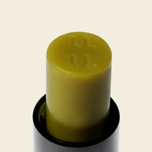 Lade das Bild in den Galerie-Viewer, UOGA UOGA Matchaberry Lip Balm