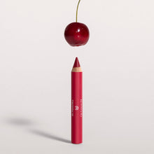 Lade das Bild in den Galerie-Viewer, Lip Crayon 02 cherry - dr. hauschka (Limited Edition)
