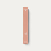 Lade das Bild in den Galerie-Viewer, Lip Crayon 04 lychee - dr. hauschka (Limited Edition)
