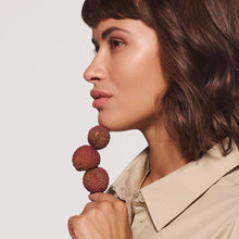 Lade das Bild in den Galerie-Viewer, Lip Crayon 04 lychee - dr. hauschka (Limited Edition)
