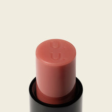 Lade das Bild in den Galerie-Viewer, UOGA UOGA Lip Balm - Crème de Cassis
