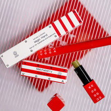 Lade das Bild in den Galerie-Viewer, UOGA UOGA Magic Set - Geschenkset mit Matchaberry Lipbalm &amp; Magic Wand Eyebrow and Eyelash Serum
