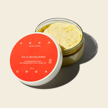 Lade das Bild in den Galerie-Viewer, UOGA UOGA Sun is Dancing Quietly - body butter with orange 200ml
