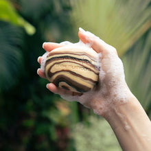 Lade das Bild in den Galerie-Viewer, Stone Soap - Snow Mushroom - Seife
